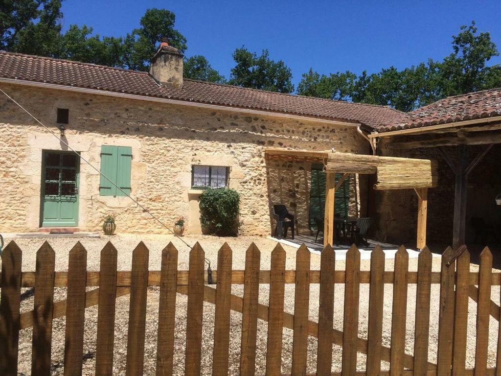 Gite De L Oustalneou Cuzorn Экстерьер фото